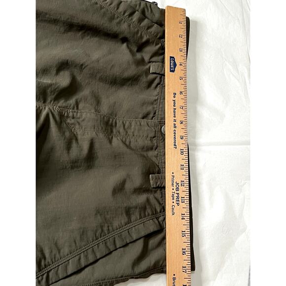 The North Face mens size 34 shorts olive green performance hiking, camping - Picture 3 of 7